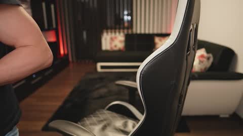 Dorian Reyes online show from 12-04-25, 12:31