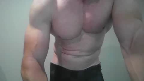 Snapshot of dorkm chatting on 10-08-25, 01:31 dorkm online show from 10-08-25, 01:31