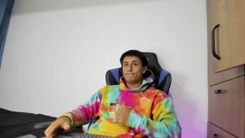 dorman_boy online show from 11-19-25, 03:39