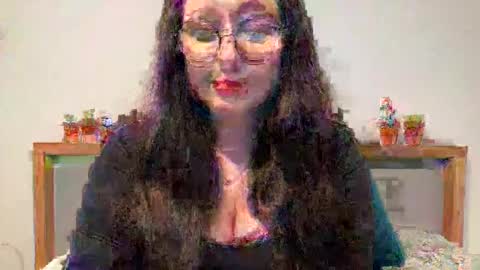 Snapshot of dorothydolly chatting on 02-17-26, 01:40 Dorothy online show from 02-17-26, 01:40