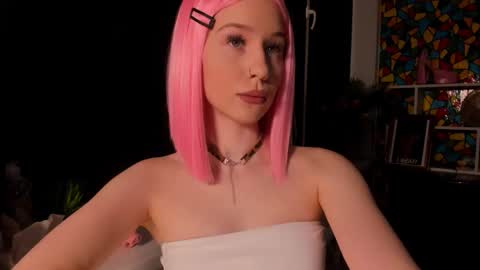 Snapshot of dorothygilbert chatting on 03-08-25, 01:47 Next stream November 24 online show from 03-08-25, 01:47