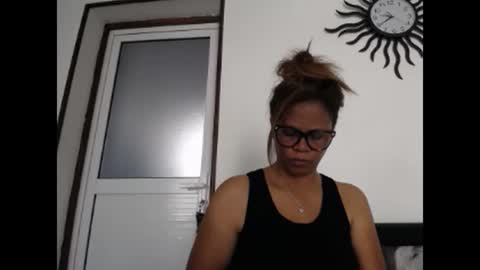 Snapshot of dorothyinsky chatting on 02-07-25, 06:45 DorothyInsky online show from 02-07-25, 06:45