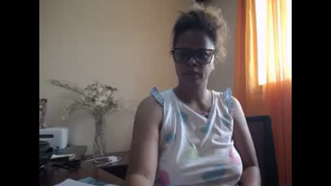 Snapshot of dorothyinsky chatting on 02-23-25, 10:28 DorothyInsky online show from 02-23-25, 10:28