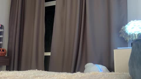 Amy online show from 11-10-25, 07:46