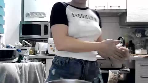 Dorrie Ann online show from 02-04-25, 06:38