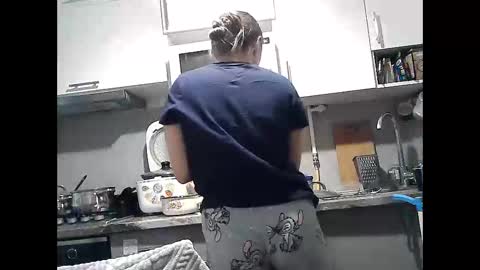 Dorrie Ann online show from 10-05-25, 02:15