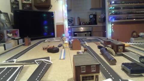 Hello  welcome to Slutsville  I am the Naked Chef  really  but you may call me Peter online show from 01-07-25, 04:05