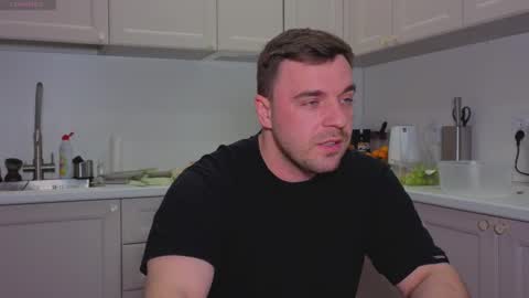 Sasha online show from 11-29-25, 04:10