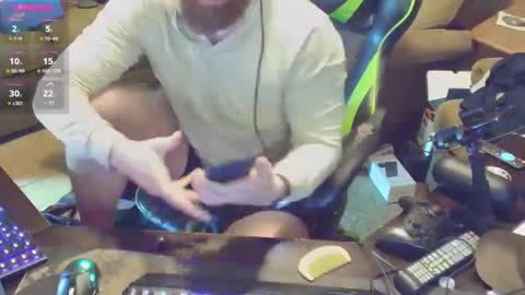 Snapshot of dotyoureyezez chatting on 02-03-25, 12:47 DotYourEyezez online show from 02-03-25, 12:47