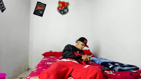 Snapshot of douglas_gallegos chatting on 01-27-25, 04:41 douglas_gallegos online show from 01-27-25, 04:41