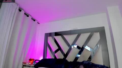 Douglas Safado online show from 11-13-25, 07:51