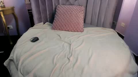 Snapshot of dovemullerr2 chatting on 03-05-26, 07:32 dovemullerr2 online show from 03-05-26, 07:32