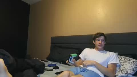 Snapshot of downforthemoney chatting on 10-13-25, 07:03 downforthemoney online show from 10-13-25, 07:03