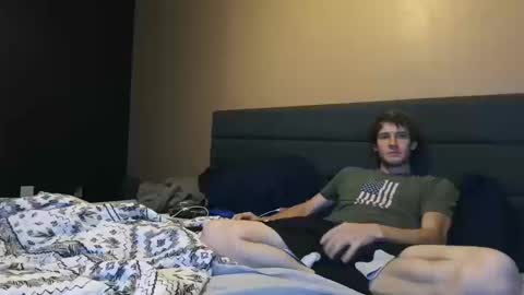 Snapshot of downforthemoney chatting on 10-20-25, 05:08 downforthemoney online show from 10-20-25, 05:08