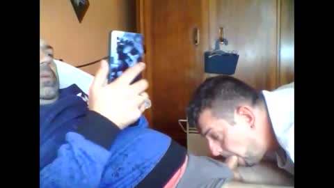 Snapshot of dr_house1 chatting on 10-14-25, 09:43 dr_house1 online show from 10-14-25, 09:43