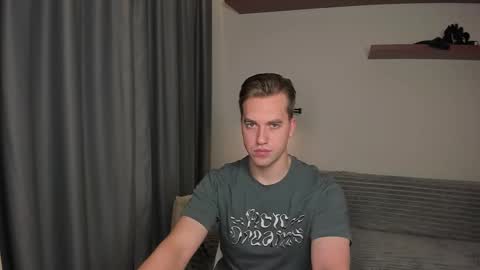 Mervin  online show from 09-17-25, 08:43