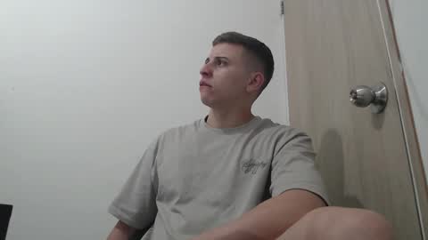 draco_boy2000 online show from 10-29-25, 09:05