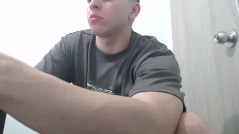 draco_boy2000 online show from 11-06-25, 09:37