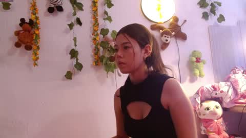 Laura online show from 04-21-26, 11:29