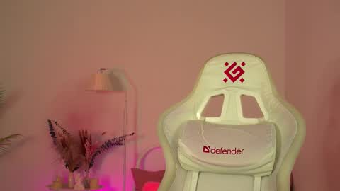 Lisbeth Salander online show from 09-20-25, 06:14