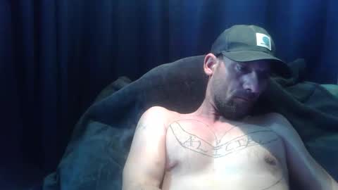 Snapshot of dragonoid96 chatting on 02-28-26, 05:30 lovemachine online show from 02-28-26, 05:30