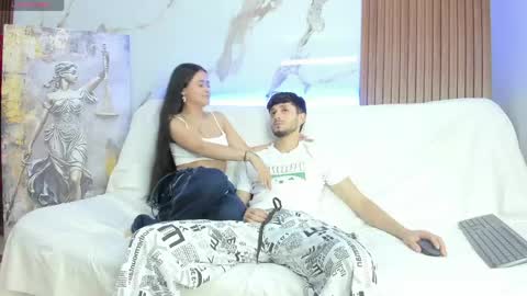 Snapshot of drake_and_zara chatting on 06-05-26, 12:44 Drake and Zara online show from 06-05-26, 12:44