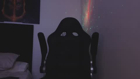 drake_cole11 online show from 12-23-24, 02:50