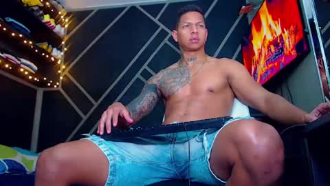 Drake online show from 12-22-24, 10:04