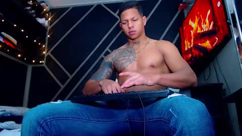 Snapshot of drake_jhonson08 chatting on 12-29-24, 11:39 Drake online show from 12-29-24, 11:39