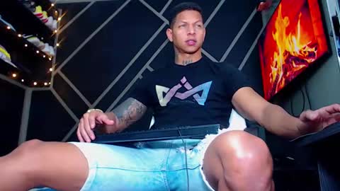 Drake online show from 01-17-25, 04:06