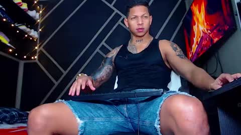 Drake online show from 02-04-25, 02:39