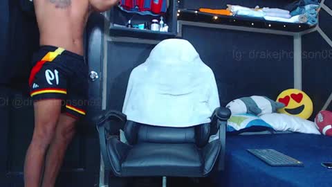 Drake online show from 04-09-26, 03:06