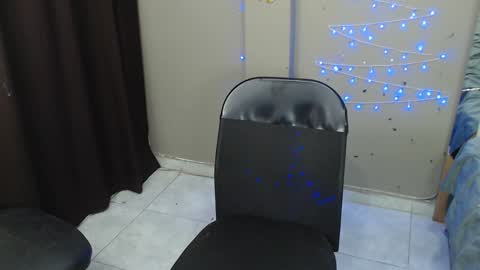 Snapshot of drake_the_kingmaster chatting on 01-10-25, 01:10 ig kingmaster777 online show from 01-10-25, 01:10