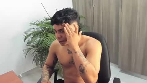 Snapshot of drake_the_kingmaster chatting on 10-15-25, 08:20 ig kingmaster777 online show from 10-15-25, 08:20