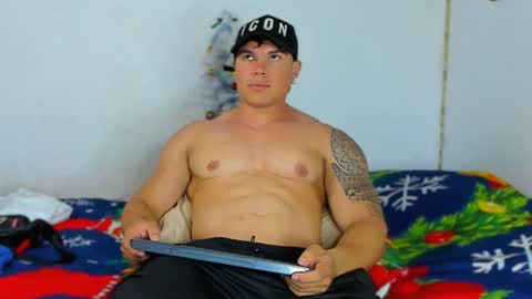 drake_xion1 online show from 12-24-24, 03:27