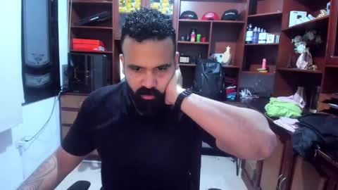 Snapshot of drako_argenti_ chatting on 12-13-24, 04:11 Drako online show from 12-13-24, 04:11