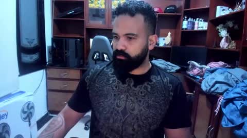 Snapshot of drako_argenti_ chatting on 12-14-24, 03:29 Drako online show from 12-14-24, 03:29