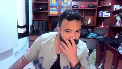 Snapshot of drako_argenti_ chatting on 12-22-24, 06:04 Drako online show from 12-22-24, 06:04