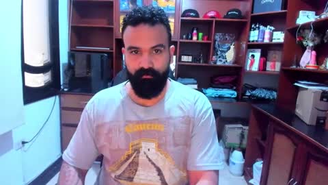 Snapshot of drako_argenti_ chatting on 01-18-25, 12:15 Drako online show from 01-18-25, 12:15