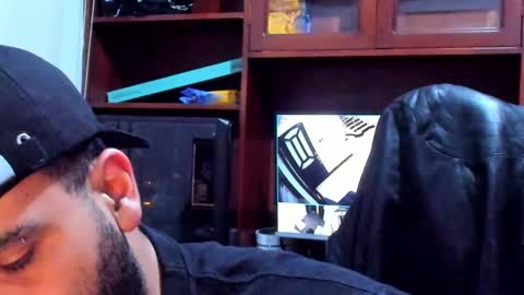 Snapshot of drako_argenti_ chatting on 01-28-25, 06:38 Drako online show from 01-28-25, 06:38