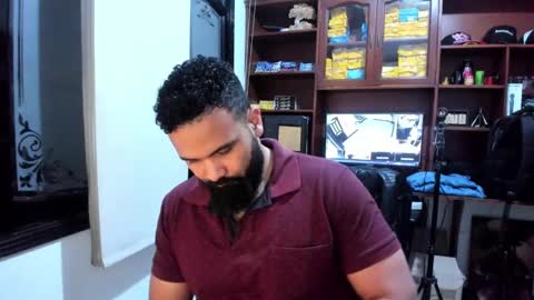 Snapshot of drako_argenti_ chatting on 02-14-25, 10:47 Drako online show from 02-14-25, 10:47