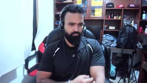 Snapshot of drako_argenti_ chatting on 02-22-25, 03:58 Drako online show from 02-22-25, 03:58