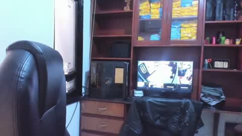 Snapshot of drako_argenti_ chatting on 02-28-25, 02:53 Drako online show from 02-28-25, 02:53