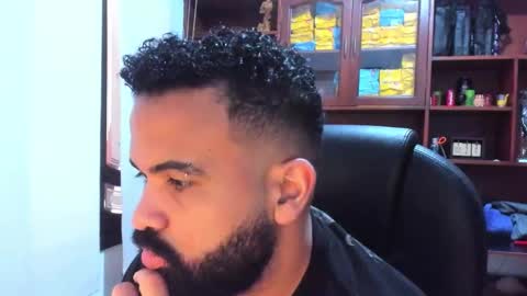 Snapshot of drako_argenti_ chatting on 03-01-25, 05:05 Drako online show from 03-01-25, 05:05