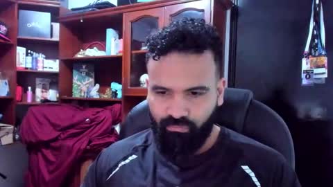 Snapshot of drako_argenti_ chatting on 03-08-25, 03:17 Drako online show from 03-08-25, 03:17