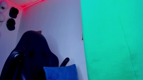 Drako online show from 04-23-26, 03:08