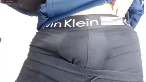 Snapshot of drako_monstercock chatting on 10-25-25, 11:29 drako_monstercock online show from 10-25-25, 11:29
