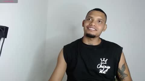 Snapshot of drako_monstercock chatting on 10-26-25, 12:49 drako_monstercock online show from 10-26-25, 12:49