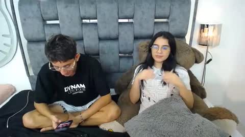 -- nicolle and jhon -- online show from 01-24-25, 07:08