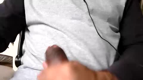 dream_man_ online show from 04-10-26, 06:40